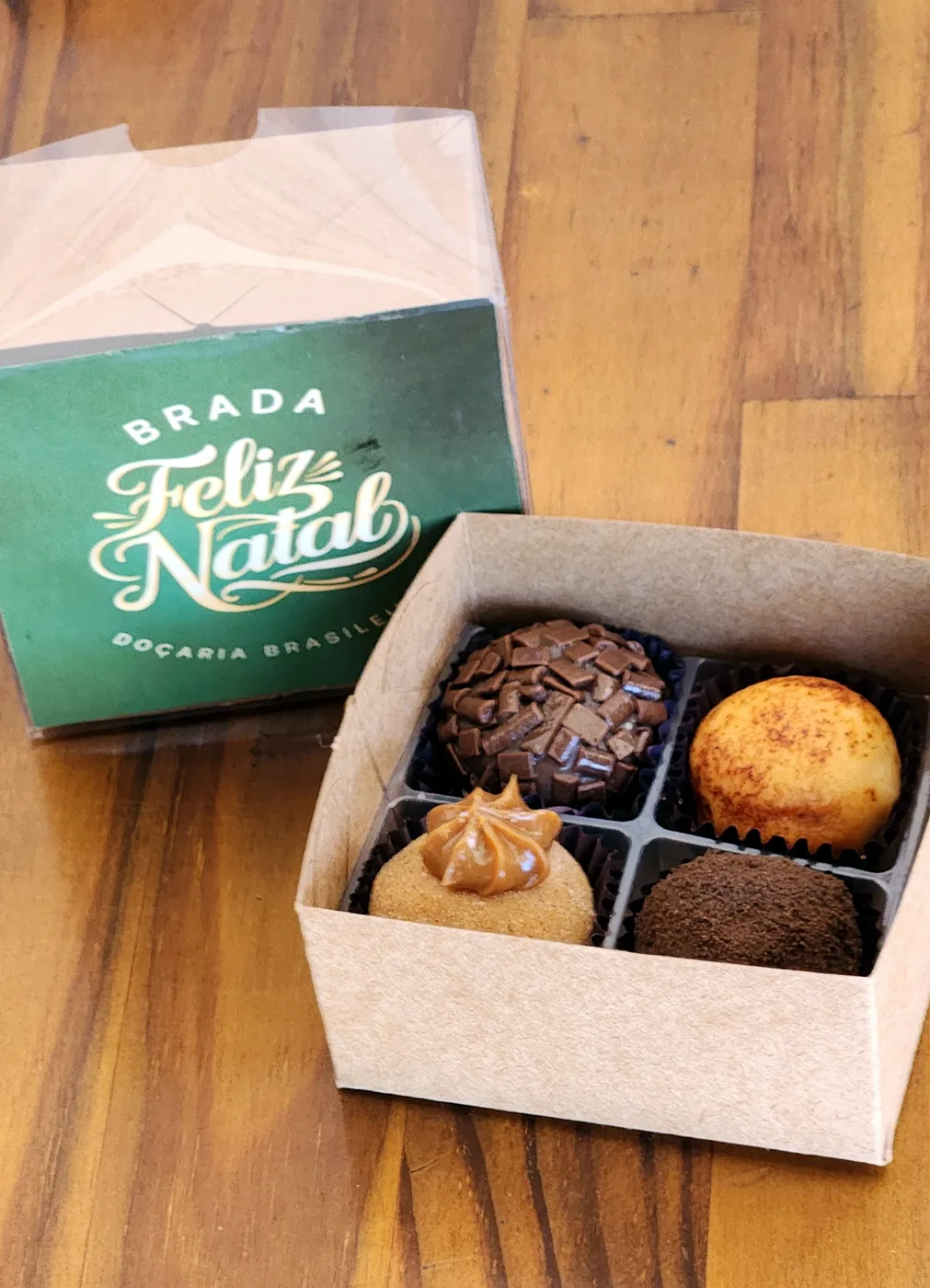 Caixa de 4 brigadeiros da Brada na edição de Natal