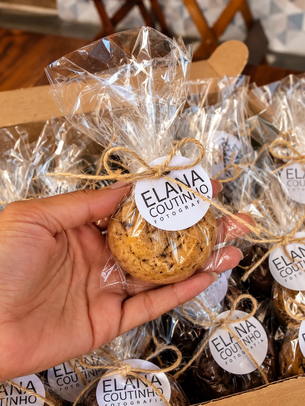 Cookie no saquinho com a tag de um cliente
